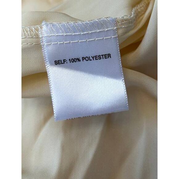 Rose & Olive Blouse Women's Sz M Cream Long Sleeve Ruffles Boho Cottagecore NWT - Picture 7 of 9